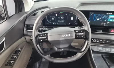Kia Canival 2025, 12280 км, за 27095.47 USD - фото 13