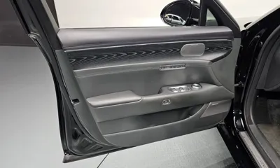 Genesis G90 2022, 99553 км, за 38762.74 USD - фото 24