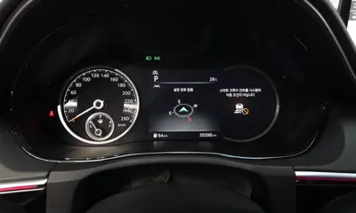 Genesis GV70 2023, 39398 км, за 20677.43 USD - фото 8