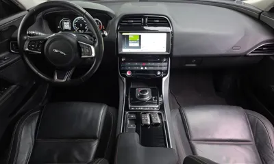Jaguar XE 2018, 111013 км, за 5789.75 USD - фото 7