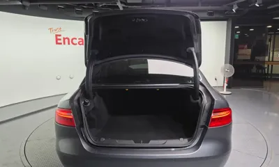 Jaguar XE 2018, 111013 км, за 5789.75 USD - фото 20