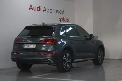 Audi Q5 2021, 82873 км, за 22909.28 USD