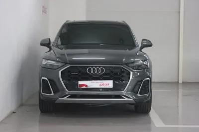 Audi Q5 2021, 82873 км, за 22909.28 USD