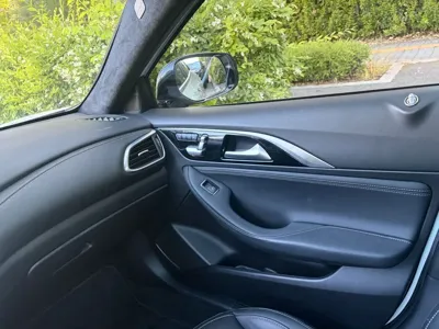 Infiniti Q30 2019, 90000 км, за 8456.94 USD - фото 9