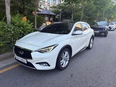 Infiniti Q30 2019, 90000 км, за 8456.94 USD - фото 15