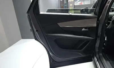 Peugeot 5008 2021, 80250 км, за 18786.97 USD - фото 25