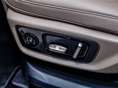 Li Auto Li MEGA 2025, 10900 км, за 65532.71 USD - фото 13