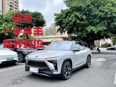 Nio ES8 · 2021 год