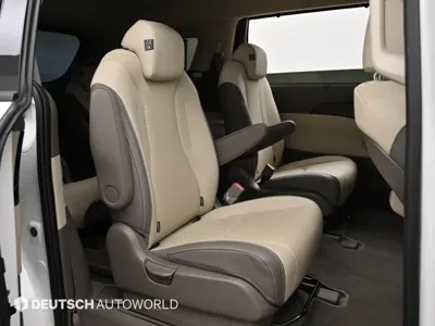 Kia Canival 2024, 24472 км, за 23376.95 USD - фото 12