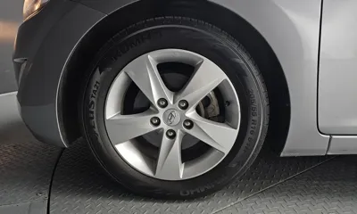 Hyundai Avante 2011, 151366 км, за 2279.09 USD