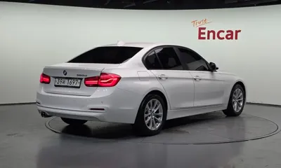 BMW 3-Series 2018, 181794 км, за 7995.84 USD