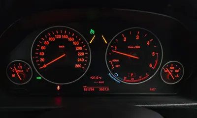 BMW 3-Series 2018, 181794 км, за 7995.84 USD - фото 8