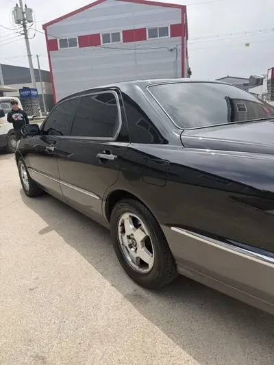 Hyundai Equus 2003, 38900 км, за 5534.93 USD