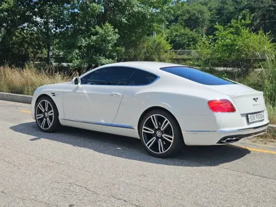 Bentley Continental 2016, 84603 км, за 45516.68 USD