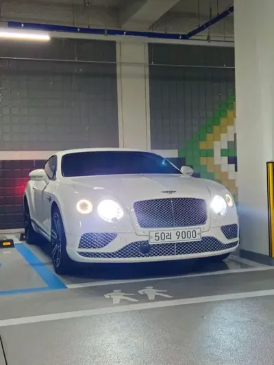 Bentley Continental 2016, 84603 км, за 45516.68 USD