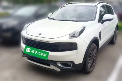 Lynk & Co 01 · 2020 год