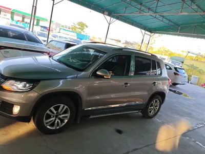 Volkswagen Tiguan L 2016, 156300 км, за 7524 USD - фото 4