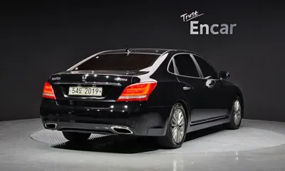 Hyundai Equus 2014, 217510 км, за 3832.18 USD