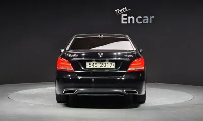 Hyundai Equus 2014, 217510 км, за 3832.18 USD