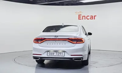 Hyundai Grandeur 2018, 131902 км, за 10906.94 USD