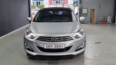 Hyundai i40 2012, 103280 км, за 4160.44 USD