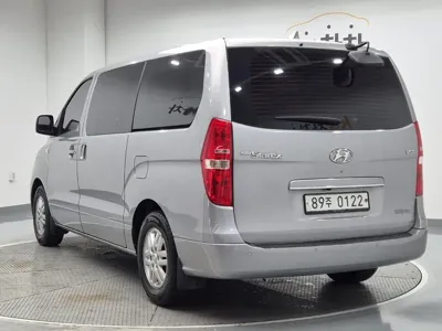 Hyundai Starex 2017, 91335 км, за 7280.76 USD