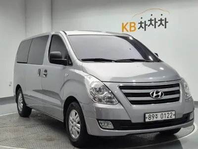 Hyundai Starex 2017, 91335 км, за 7280.76 USD