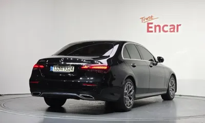 Mercedes-Benz E-Class 2021, 36500 км, за 25928.84 USD
