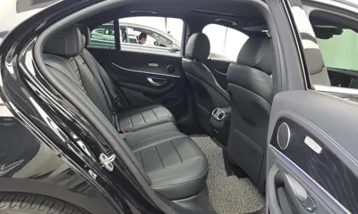 Mercedes-Benz E-Class 2021, 36500 км, за 25928.84 USD - фото 12