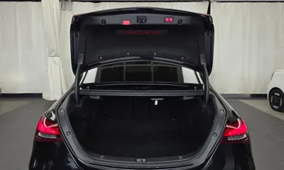 Mercedes-Benz E-Class 2021, 36500 км, за 25928.84 USD - фото 20