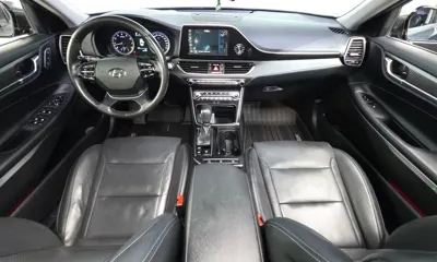 Hyundai Grandeur 2019, 133749 км, за 9780.75 USD - фото 7