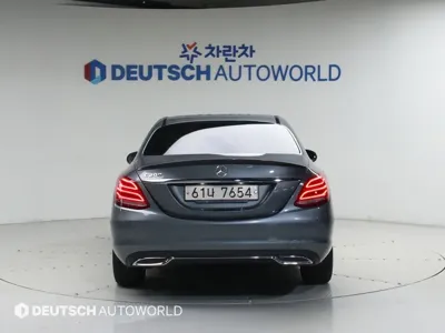 Mercedes-Benz C-Class 2017, 97318 км, за 8264.41 USD