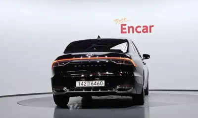 Hyundai Grandeur 2022, 97321 км, за 12228.99 USD