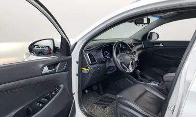 Hyundai Tucson 2019, 121035 км, за 9264.89 USD - фото 10