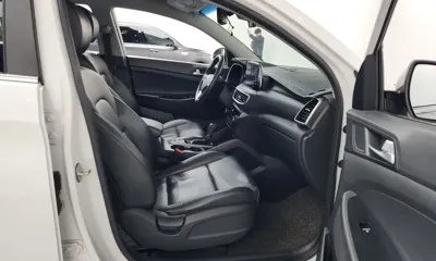 Hyundai Tucson 2019, 121035 км, за 9264.89 USD - фото 11
