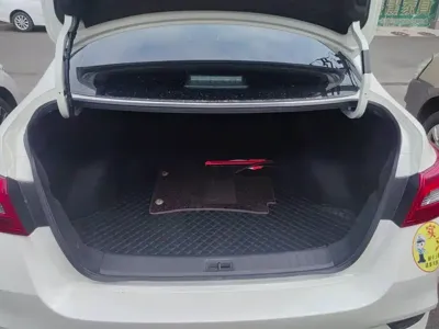 Nissan Sylphy 2025, 3700 км, за 9196.41 USD