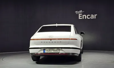 Hyundai Grandeur 2023, 40836 км, за 20840.4 USD