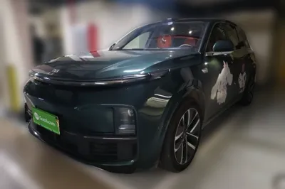 Li Auto L9 · 2022 год