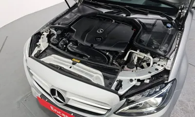 Mercedes-Benz C-Class 2018, 59731 км, за 11034.03 USD - фото 6