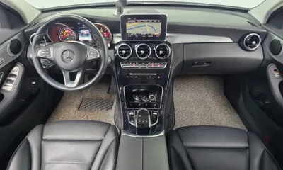Mercedes-Benz C-Class 2018, 59731 км, за 11034.03 USD - фото 7