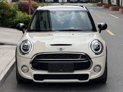 MINI MINI 2019, 59000 км, за 16777.33 USD