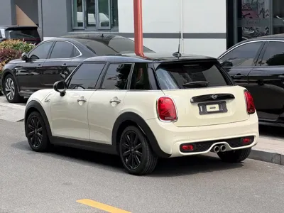 MINI MINI 2019, 59000 км, за 16777.33 USD