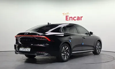 Hyundai Grandeur 2020, 70231 км, за 15064.42 USD