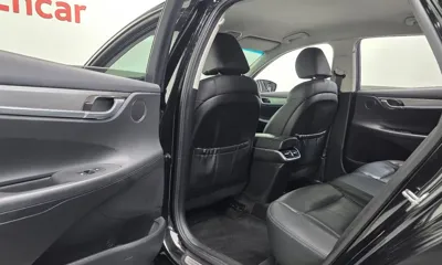Hyundai Grandeur 2020, 70231 км, за 14966.52 USD - фото 17