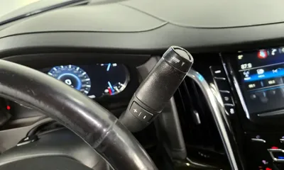 Cadillac Escalade 2019, 150556 км, за 19815 USD - фото 9