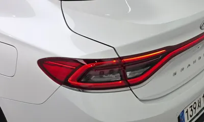 Hyundai Grandeur 2019, 116098 км, за 9518.78 USD - фото 23
