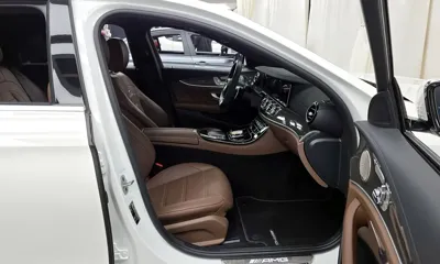 Mercedes-Benz E-Class 2021, 23587 км, за 41687.32 USD - фото 11