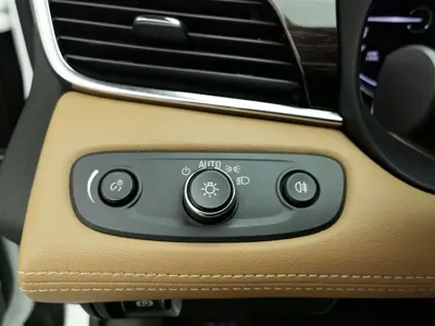 Buick LaCrosse 2018, 132200 км, за 7042.97 USD - фото 21