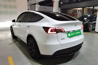 Tesla Model Y 2024, 40700 км, за 31164 USD