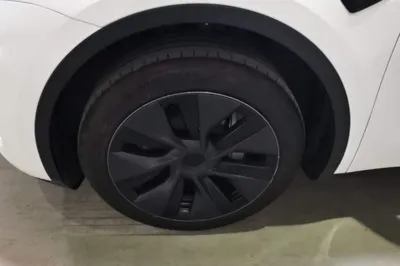 Tesla Model Y 2024, 40700 км, за 31164 USD - фото 10